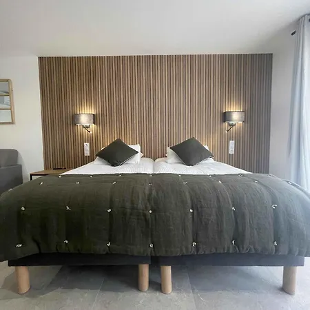 Hotel Les Loges Du Luberon 3*