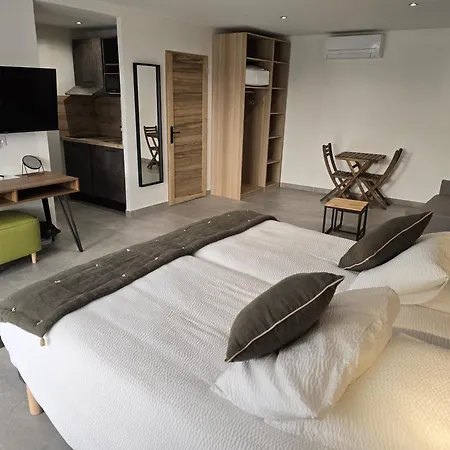 Les Loges Du Luberon 3* Coustellet